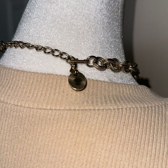 Lisner 1960s Vintage Gold Tone Chunky Chain Monogram Medallion Pendant Necklace - Picture 4 of 9